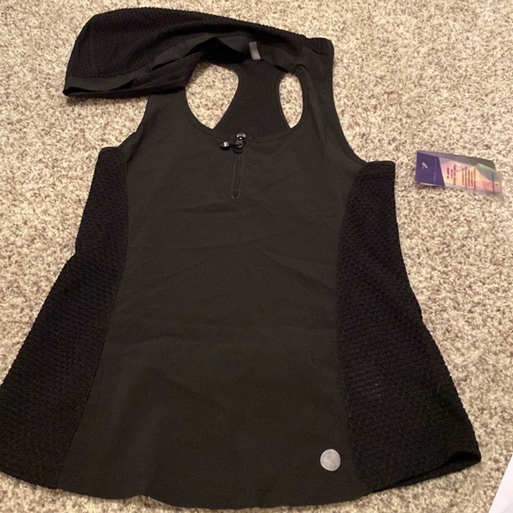 NWT - activewear - leggings/bralette/tank/hoodie - Picture 2 of 10